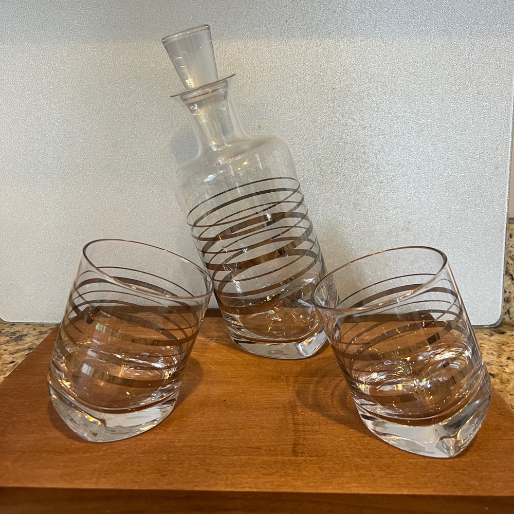 Thorpe Art Deco Style Tilting Decanter Set